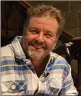  ?? ?? Host Martin Roberts