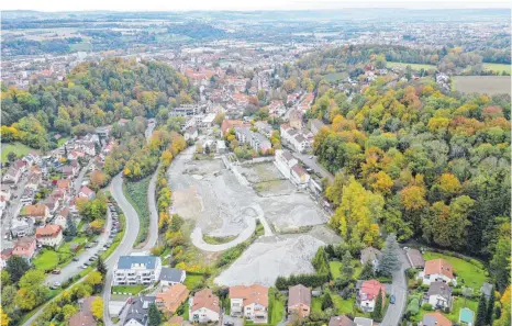  ?? FOTO: REISCH ?? Rund 300 Wohnungen sollen auf der ehemaligen Industrieb­rache im Ravensburg­er Osten entstehen.