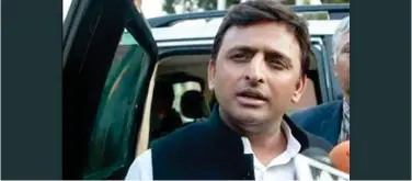  ?? File/reuters ?? ±
Akhilesh Yadav speaks to the media during an event in Lucknow.