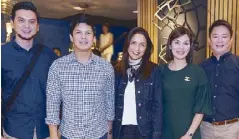  ??  ?? (From left) Robbie Flores, Raymart Santiago and Agot Isidro with Michelle and Arthur Viray.