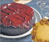  ??  ?? Wine cake and Filter Coffee Cake ►