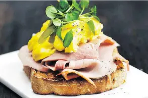  ?? QUADRILLE/RAINCOAST ?? Ham and scrambled egg sandwich.