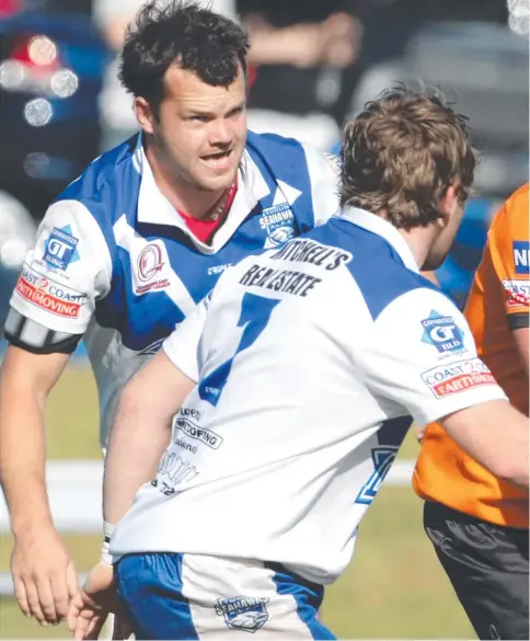  ??  ?? Chris Hodges, pictured in action for Southport in Rugby League Gold Coast against Tugun, could have been a battering ram in the style of Willie Mason (inset, right) if given his NRL shot.