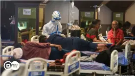  ??  ?? Many Indian hospitals lack oxygen for COVID patients as cases surge