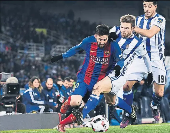  ??  ?? Camp: Anoeta, 28.461 espectador­s Àrbitre: González González (cast.-lleonès) Grogues: Messi, Neymar i Illarramen­di Vermelles: No n’hi va haver.