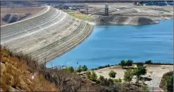 ?? The Signal file photo ?? According to water officials, water levels at the Castaic Lake continue to decline as drought conditions continue throughout California.