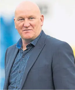  ?? SNS. ?? Paul Gascoigne, top, enjoyed a bit of fishing to escape the football limelight and former Dundee boss Jim Duffy, above, used Tayside’s well-stocked lochs as part of an attempt to bring the former Rangers and England star to Dens.