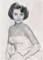  ?? Courtesy of Sandra Poindexter ?? Harriet Galbraith posed for bridal portraits in 1959. The photos were returned after 40 years.