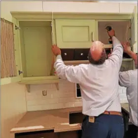  ?? MEDIANEWS GROUP FILE PHOTO ?? The Business Industries Exchange was known for its annual Home Show. Here, employees from Longacre Co. install a display at the 2018 NARI-BIE Family and Home Expo.