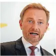  ?? FOTO: DPA ?? FDP-Chef Christian Lindner denkt an die eigene Familienge­schichte und an den Wunsch nach Freiheit.