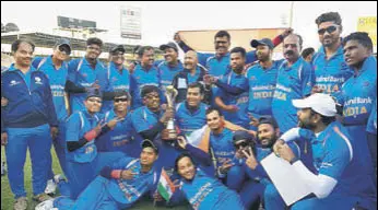  ?? TWITTER ?? The Indian blind cricket team after beating Pakistan in the final of the World Cup.