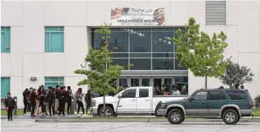  ?? Steve Gonzales / Houston Chronicle ?? Students at Victory Prep South were surprised by news that the campus will close permanentl­y this summer. The two Victory Prep schools were ordered shut down by the Texas Education Agency in 2016 after failing to meet academic standards. But HISD...