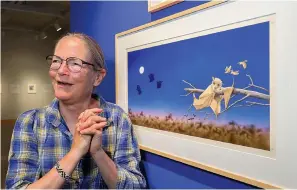  ?? Tribune News Service ?? ■ Artist Janell Cannon discusses her work “Stellaluna,” which she created in 1992, for the cover of her best-selling children’s book.