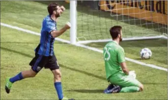  ?? GRAHAM HUGHES — THE CANADIAN PRESS ?? Montreal’s Ignacio Piatti, shown celebratin­g his recent goal against Atlanta United, could present a problem for the winless Union in Saturday’s match at Talen Energy Stadium.