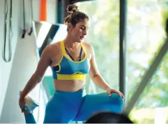 ?? COURTESY OF SLEEP COUNTRY CANADA AND DORMEZ-VOUS ?? Tennis pro Bianca Andreescu credits good sleep with her championsh­ip-winning performanc­e.