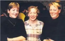  ??  ?? EYES ON THE BALL - Mary Meaney, Kate Breedy and Bernie Sweeney, pictured at a Tipperary/Cork pool challenge held in O’Casey’s Lounge, Ballyporee­n in early 2000.