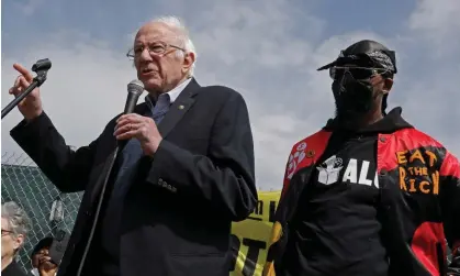  ?? ?? Senator Bernie Sanders with labor organizer Chris Smalls at a rally of Amazon workers in Staten Island. Photograph: Peter Foley/EPA