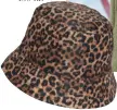  ??  ?? Hatt Monki, 150 kr.