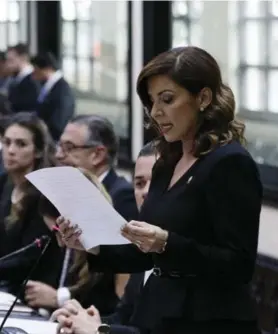  ??  ?? Silvia Hernández, jefa del PLN, cuestionó la forma en que el Poder Judicial cumple la ley en la que se ordena el traslado de recursos.