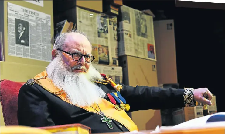  ?? Pictures: Supplied ?? Robert Whitehead as Belgium’s King Leopold II must answer the case brought by advocate Xola Mlambo, played by John Kani, below.