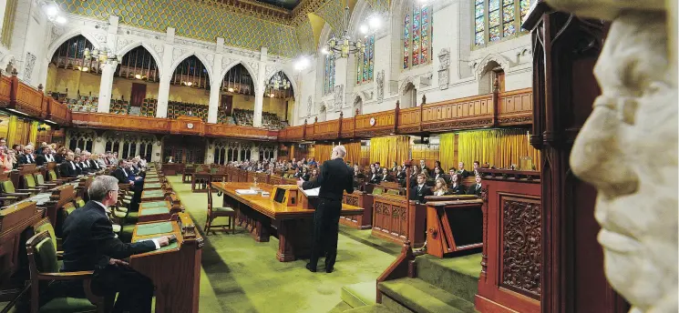  ?? SEAN KILPATRICK / THE CANADIAN PRESS ?? House of Commons Speaker Geoff Regan welcomes new Commons Pages as they take part in a swearing-in ceremony on Parliament Hill on Friday.