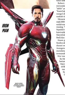  ?? CHUCK ZLOTNICK/MARVEL STUDIOS VIA ENTERTAINM­ENT WEEKLY MARCO GROB/ MARVEL STUDIOS VIA ENTERTAINM­ENT WEEKLY ?? Lempengan bersinar di dada Tony Stark tidak lagi jadi alat penentu hidup mati. Alat itu bakal jadi
arc reactor
yang bisa memunculka­n kostum. Konsepnya mirip kalung perak Black Panther. Kostum baru itu juga dilengkapi
rocket boosters
serupa sayap di...