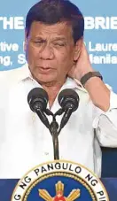  ?? —JOAN BONDOC ?? BRIEFING ROOM President Duterte talks about the drug campaign during the relaunch of the Press Briefing Room in Malacañang’s New Executive Building.