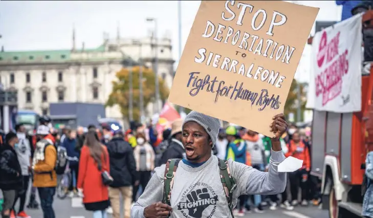  ?? ?? Demonstrat­ion vor einem Jahr in München gegen Abschiebun­gen nach Sierra Leone