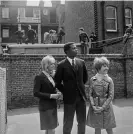  ?? ?? Sidney Poitier, Lulu (right)and British actor Suzy Kendall filming To Sir, With Love in 1966. Photograph: Douglas Miller/Getty Images