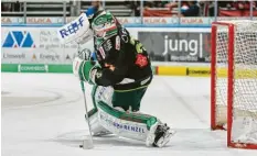  ?? Foto: Siegfried Kerpf ?? Olivier Roy (Bild) ersetzte in Iserlohn ab der 21. Minute seinen Torwart-Kollegen Markus Keller.