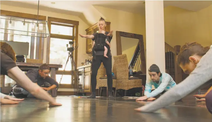  ?? Reneff-Olson Production­s ?? Choreograp­her Danielle Rowe leads a workshop at Tahoe Dance Camp, held in Sarah Van Patten’s living room at Incline Village last year.