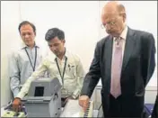  ?? HT FILE/SONU MEHTA ?? Chief election commission­er Nasim Zaidi during the live n demonstrat­ion of the working of an electronic voting machine at Vigyan Bhawan in New Delhi on Saturday.
