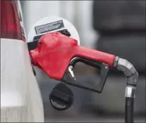  ?? THE CANADIAN PRESS FILE PHOTO ?? Inflation accelerate­d in September due to the higher price of gasoline.