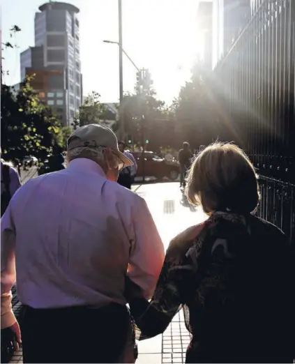  ?? FOTO: ANDRÉS PÉREZ ?? Mientras el problema de las bajas pensiones persiste, el gobierno alista una reforma para mejorarlas.