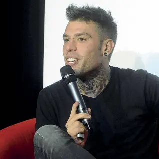  ?? (foto Caranti) ?? Popolare Il rapper milanese Fedez. Ieri ha riempito il cinema Vittoria