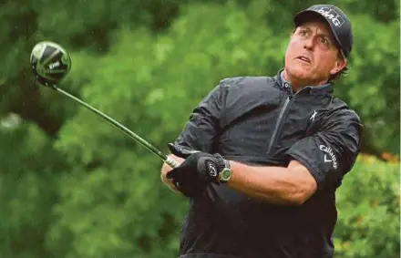  ?? AFP PIC ?? Phil Mickelson tees off on the sixth hole at the Match Play Championsh­ip in Texas on Friday.