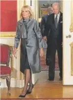  ?? // EP ?? Jill Biden cometió un error en la vestimenta, al elegir un traje gris, en lugar del negro riguroso