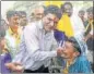  ?? ?? AAP’S Isudan Gadhvi during a poll rally in Khambhalia.