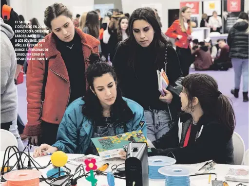  ??  ?? EL SALÓ DE L'OCUPACIÓ EN 2019, ENFOCADO A ORIENTAR LABORALMEN­TE
A LOS JÓVENES. ESTE AÑO, EL EVENTO SE DIRIGE A PERSONAS DE CUALQUIER EDAD EN BÚSQUEDA DE EMPLEO