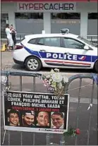  ??  ?? Quatre personnes ont été tuées dans le magasin parisien.
