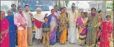  ?? HT ?? ■
The pilgrims leaving Ayodhya on Friday morning to catch the Sangam Mitra Express train from Jhansi railway station to go to Bengaluru.