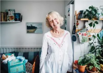  ?? FOTO: SACHARIAS KÄLLDÉN ?? MORMOR SÖKER BARNBARN. Ingrid Zetterberg, boende i Björkhagen, vill bli mormor och sökte efter ett barnbarn på Facebook.