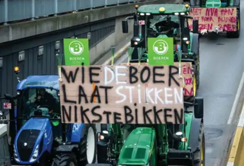  ?? FOTO BELGA ?? Boerenbond probeert de druk op te voeren door naar de Raad van State te stappen tegen het akkoord voor Programmat­ische Aanpak Stikstof (PAS) dat minister Demir in april heeft gepublicee­rd in het Staatsblad.