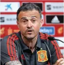  ?? MANUEL BRUQUE/EPA ?? MENGEJUTKA­N: Luis Enrique menjelang laga melawan Norwegia (22/3).