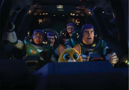  ?? COURTESY OF DISNEY/PIXAR ?? Robot cat Sox (voiced by Peter Sohn) is front and center as the gang led by Buzz Lightyear (Chris Evans) tries to save the day.