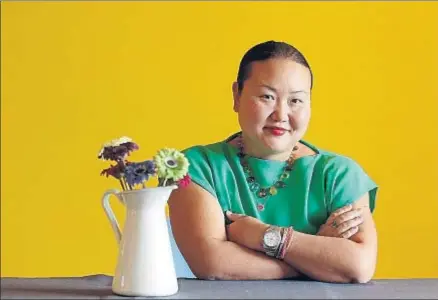  ?? EMILIA GUTIÉRREZ ?? Hanya Yanagihara, la semana pasada, en la suite de un hotel de Madrid