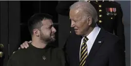  ?? (Photo AFP) ?? Pour la première fois depuis le début de l’offensive russe en Ukraine, le 24 février dernier, Volodymyr Zelensky a quitté son pays pour se rendre à la Maison Blanche, à Washington, où Joe Biden lui a témoigné tout son soutien.