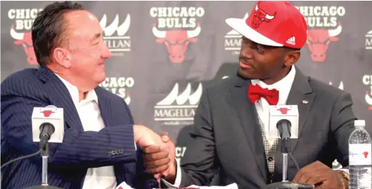  ?? AP PHOTOS, SUN-TIMES (THIBODEAU, BUTLER) ?? Bulls general manager Gar Forman and forward Bobby Portis (above) were happy to be working together when Portis signed in 2015. Forman’s relationsh­ips with (right, from top) Jimmy Butler, Derrick Rose, Fred Hoiberg and Tom Thibodeau all eventually soured as they left the organizati­on.