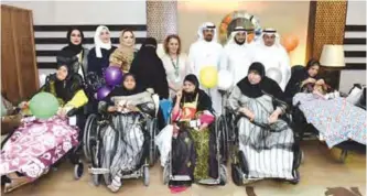  ??  ?? KUWAIT: The Commercial Bank of Kuwait (CBK) participat­ed in a gergian ceremony organized by the Farwaniya Governorat­e recently by the Farah nursing home as part of its activities during the holy month of Ramadan.