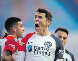  ?? JUAN MANUEL FOGLIA ?? Grito. Botta celebró así el primero de San Lorenzo.